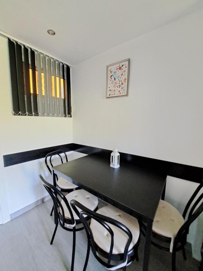 דירות בנאלמדנה Minerva Red Sun Studio מראה חיצוני תמונה
